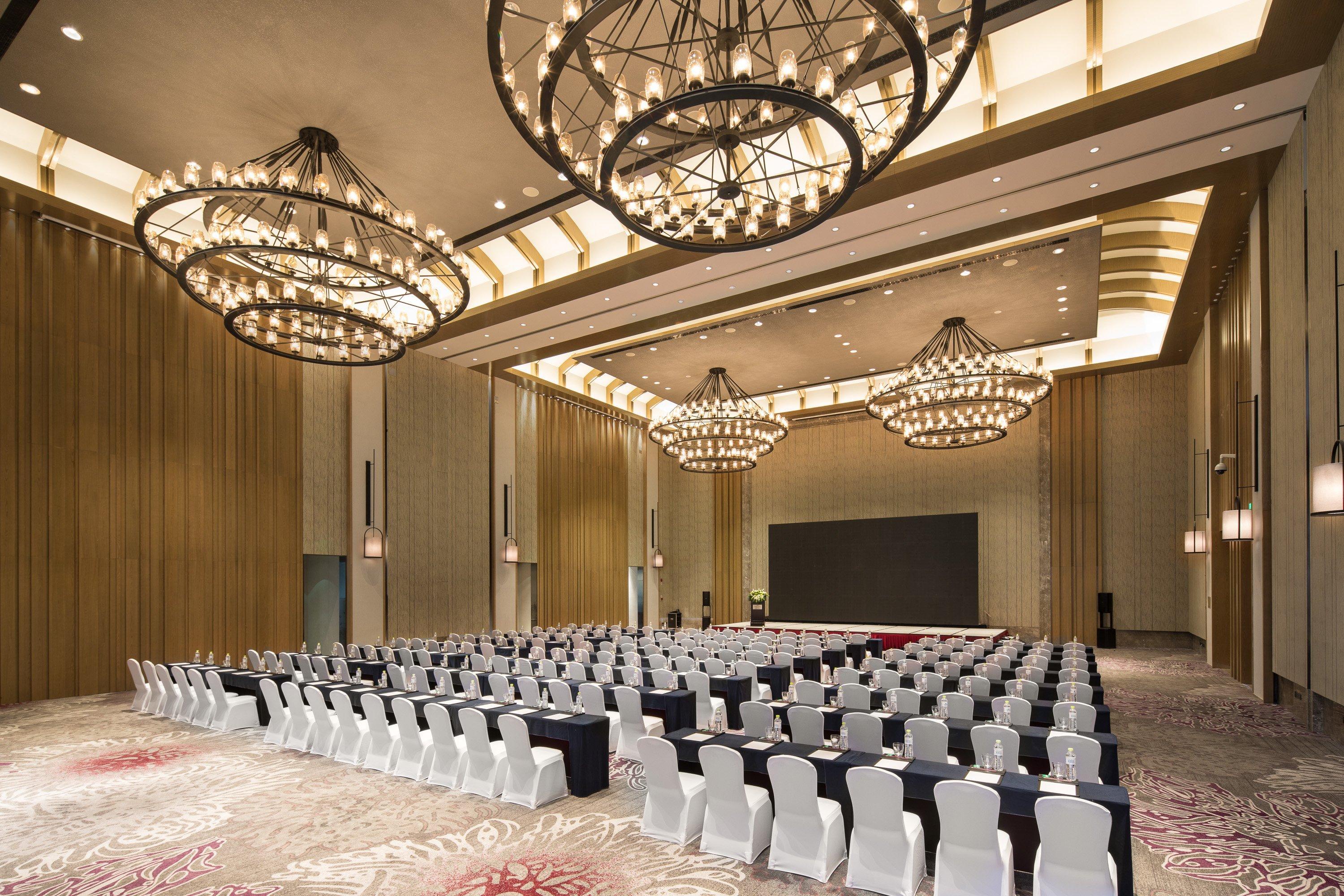 Готель Crowne Plaza Qingdaoorientalmoviemetropolis By Ihg Екстер'єр фото