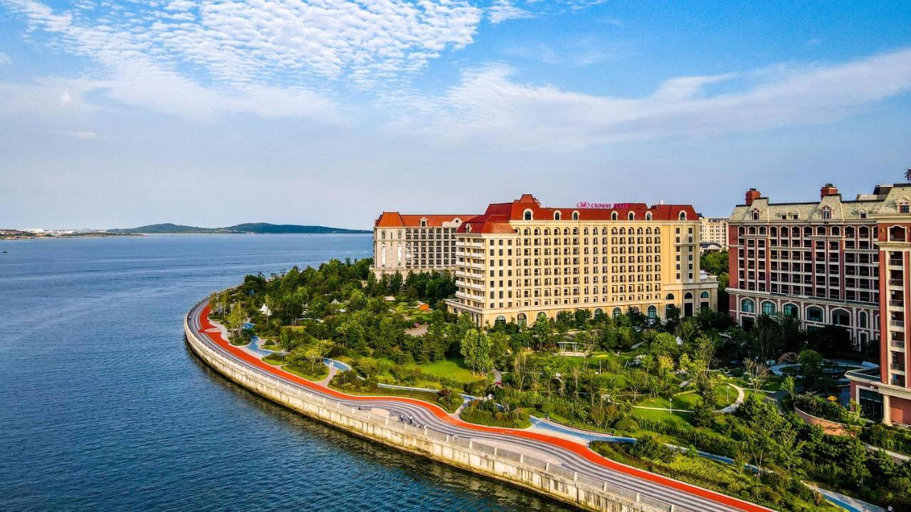 Готель Crowne Plaza Qingdaoorientalmoviemetropolis By Ihg Екстер'єр фото