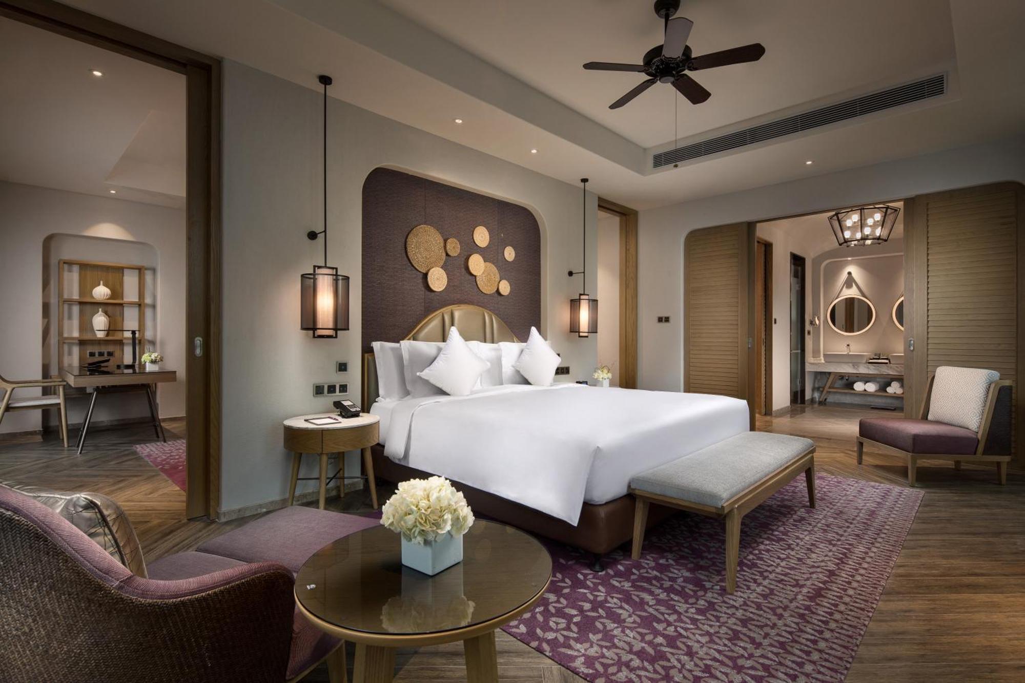 Готель Crowne Plaza Qingdaoorientalmoviemetropolis By Ihg Екстер'єр фото